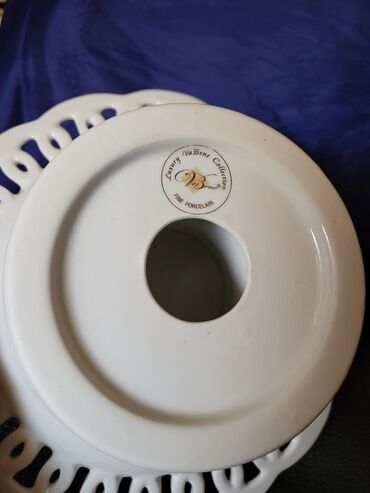 Činije: Bombonijera nova,vintaz Vabene porcelanska. Porcelanska na lalafo.rs — 9 Činije: Bombonijera nova,vintaz Vabene porcelanska. Porcelanska — 9