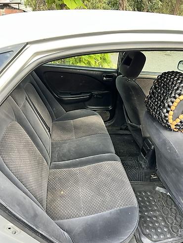 camry 1999: Toyota Avensis: 2002 г., 1.8 л, Автомат, Бензин, Лифтбек — 6