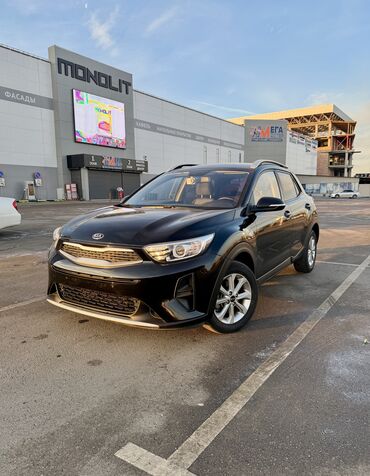 машина ист: Kia Stonic: 2018 г., 1.6 л, Автомат, Дизель, Кроссовер