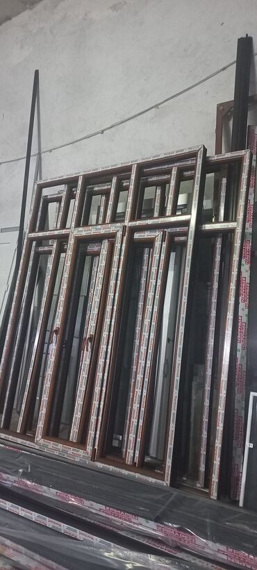 Plastik pəncərələr: Şəbəkəli̇ plasti̇k pəncərlər — 11