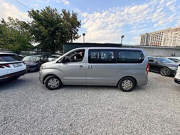 удлинённая: Hyundai Starex: 2020 г., 2.5 л, Типтроник, Дизель, Минивэн — 3
