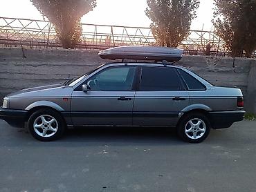 b class: Volkswagen Passat: 1993 г., 1.8 л, Механика, Газ, Седан — 3