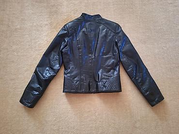 as 46: Kožna ženska strukirana crna jakna M ili 38 Lepa glatka kožna jakna — 8
