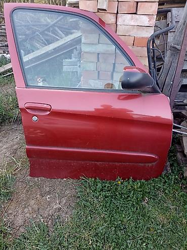 spica ruma: Citroen Xsara Picasso,Leva prednja vrata za automobil – crvena boja — 1