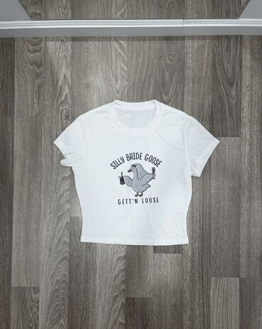 Üst geyimi: Baby tee tipli tshirt(1 defe istifade olunub)