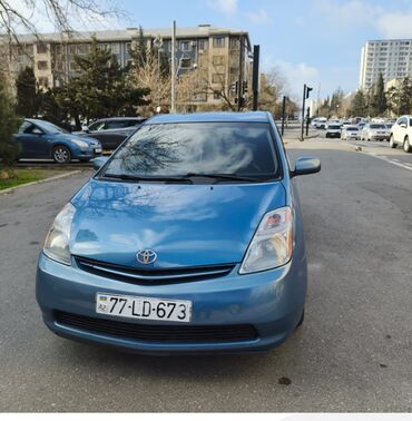 Toyota: Toyota Prius: 1.5 l | 2008 il Sedan