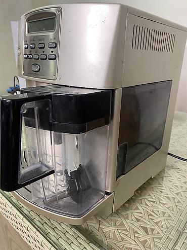 dəyirman: Qəhvə maşını Delonghi, Avtomat, Su qabı ilə, İşlənmiş — 2