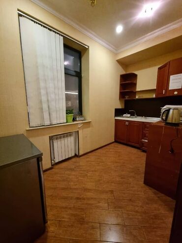 Ofislər: İceri seher nizami metrosuna yaxin yerləşən 8 otaqli ofis yerləsən -da lalafo.az — 4 Ofislər: İceri seher nizami metrosuna yaxin yerləşən 8 otaqli ofis yerləsən — 4