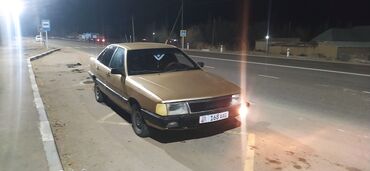 Audi: Audi 100: 1984 г., 2.2 л, Механика, Бензин, Седан