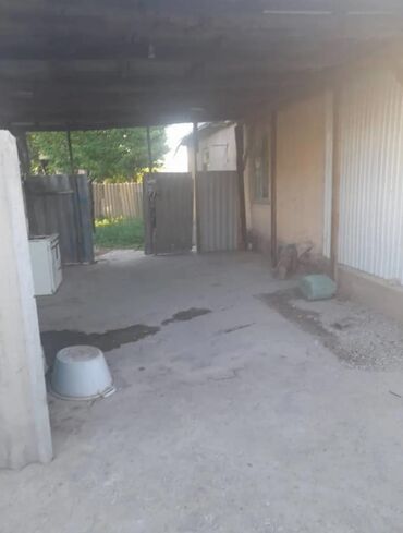 продается дом достук: Дом, 88 м², 5 комнат, Агентство недвижимости, Старый ремонт