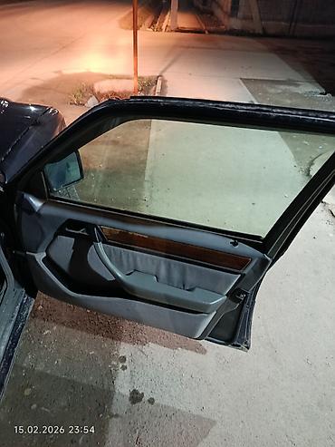 Mercedes-Benz: Mercedes-Benz W124: 1993 г., 3.2 л, Механика, Бензин, Седан — 8