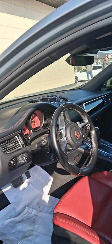 ниже: Porsche Macan S: 2019 г., 3 л, Автомат, Бензин, Кроссовер — 5