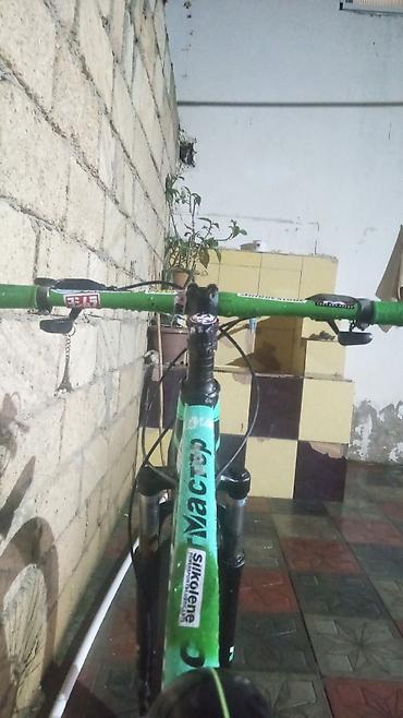 İdman velosipedləri: Dağ/şəhər tipli velosiped – yaşıl-qara rəng sxemi, geniş sükan və — 1