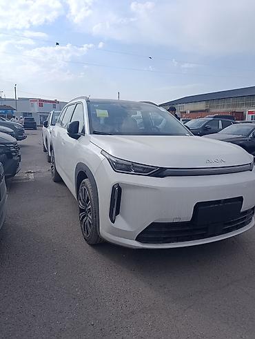 GAC: Aion LX Plus (REEV) — среднеразмерный кроссовер с современным дизайном — 2