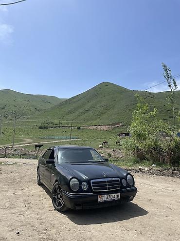 кочкор авто: Mercedes-Benz : 1999 г., 3.2 л, Автомат, Бензин, Вэн/Минивэн — 7