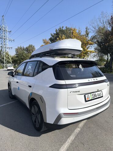 платформа кузов: BYD : 2025 г., 0.1 - engine capacity л, Автомат, Электромобиль, Кроссовер