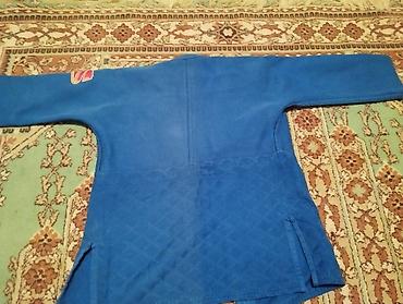 Kişi geyimləri: Mavi rəngdə judo kiminosu (gi) – komplekt: - Üst gödəkcə və şalvardan — 4