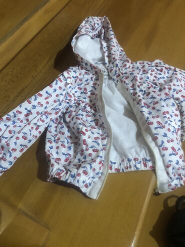 Dəstlər: Körpə geyim dəsti - 3 ədəd qalın, ayaqlı tulum: - Açıq mavi rəngdə — 8