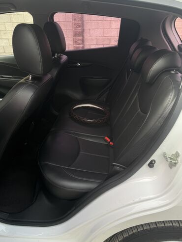 Chevrolet: Chevrolet Spark: 2016 г., 1 л, Вариатор, Бензин, Хэтчбэк — 13