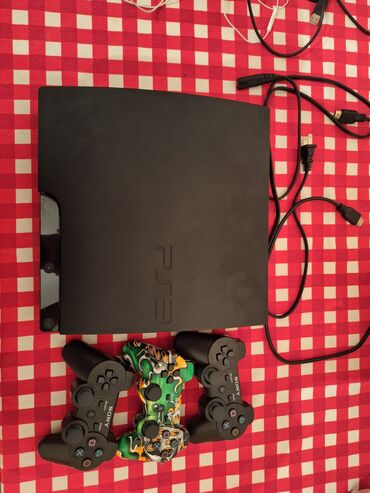 playstation 3 satılır: Ideal veziyyetdedir. Çox az işlenib. Servis qulluğu olunub. İsinme ve