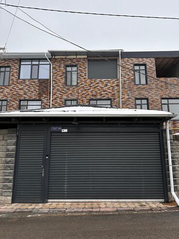 Продажа домов: Таунхаус, 210 м², 5 комнат, Агентство недвижимости, Евроремонт — 1