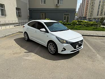 5 1: Hyundai Accent: 1.6 l | 2021 il Sedan — 2
