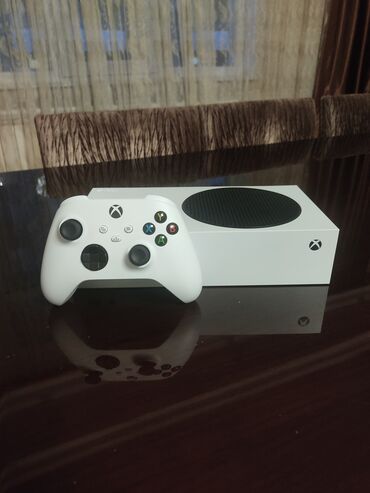 xbox 360 xbox one: Xbox Series S (rəng: ağ) – kompakt və güclü rəqəmsal yeni nəsil