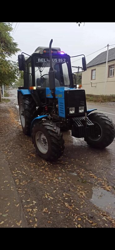 yükləyici traktor: Traktor motor 10 l, İşlənmiş