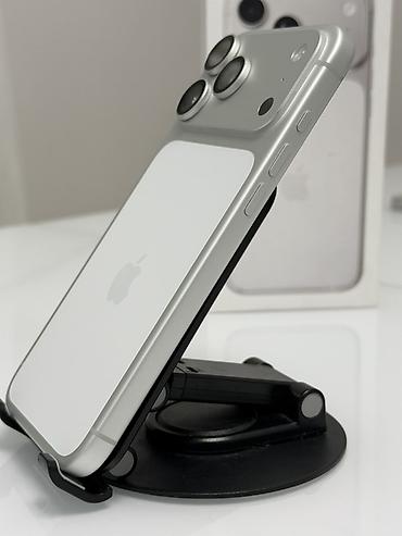 Apple iPhone: IPhone 17 Pro Max, Б/у, 256 ГБ, Белый, Коробка, 100 % — 2