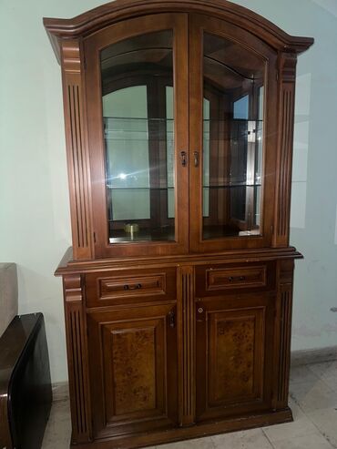 Açılan, 4 qapılı Düz dolab, Bufet