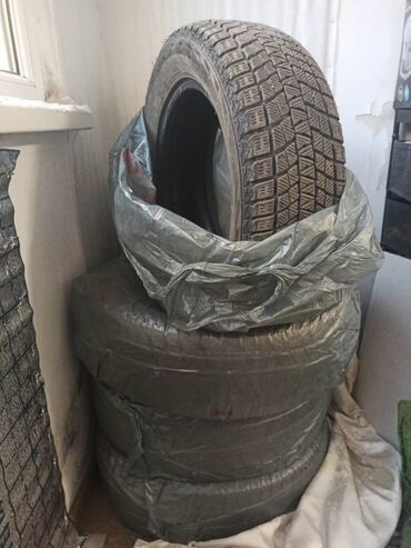 центр шины: Шины 205 / 60 / R >34, Зима, Б/у, Комплект, Легковые, Китай