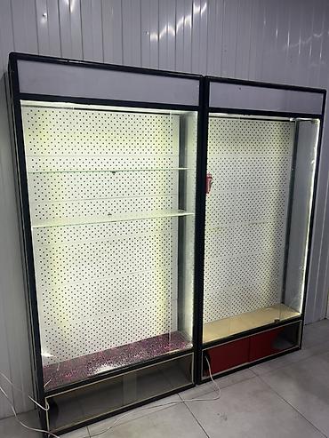 Торговое оборудование для магазина/островка Комплект включает: - Две