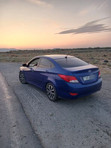 Hyundai: Hyundai Accent: 1.6 l | 2014 il Sedan — 16