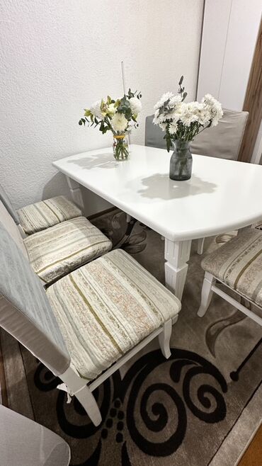 Кухонные столы: Кухонный стол, Б/у, Прямоугольный, Нераскладной — 2