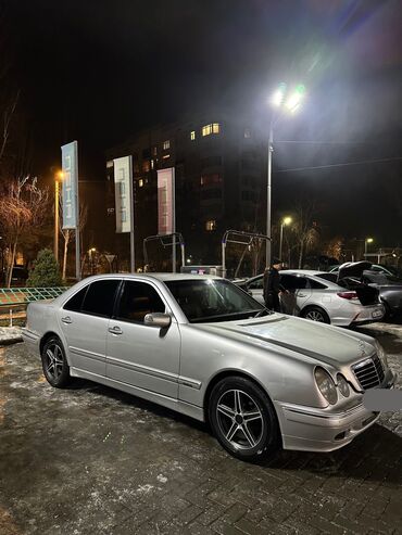 Mercedes-Benz: Mercedes-Benz E-Class: 2001 г., 3.2 л, Автомат, Бензин, Седан