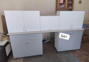 Bitkilər: Yeni mətbəx mebeli.Hazır əldə. Ölçü 2, 40sm, matreal Rus