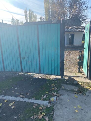 долгосрочная аренда домов церков: Дом, 50 м², 3 комнаты, Собственник, Старый ремонт