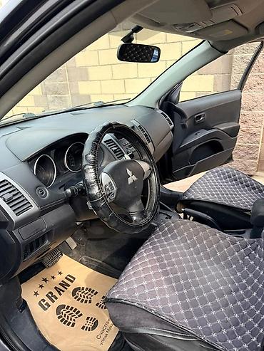Продажа авто: Mitsubishi Outlander: 2010 г., 2 л, Вариатор, Бензин, Кроссовер — 2