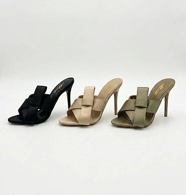 vogeli nova kolekcija: 36-41
2600🔵📌📌 — 1