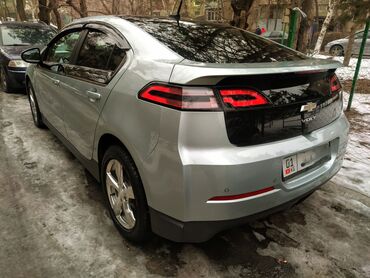 Chevrolet: Chevrolet Volt: 2011 г., 1.4 л, Автомат, Электромобиль, Хэтчбэк