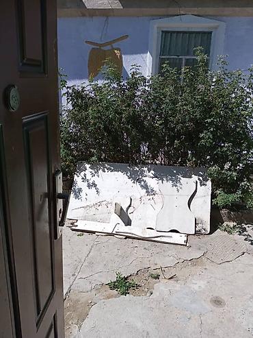 Продажа коттеджей и домов: Продаётся частный дом с двором и воротами. - Участок с широкими — 7