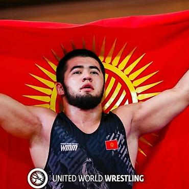 оператор 1 с: Жумуш керек кунуно 0 болот 3 бала балыкчы любой жумуш боло берет — 1