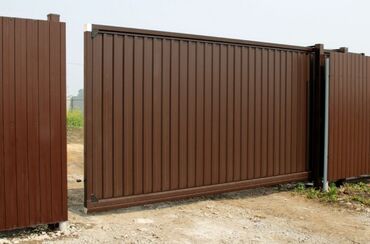 Металлические заборы: Металлический забор, Неоцинкованный профнастил, Другой материал, Металлический сайдинг, Декоративный, Новый, Покраска забора, Гарантия, Бесплатный выезд — 7