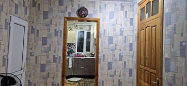 Uzunmüddətli kirayə mənzillər: 4otaqlı mənzil – klassik üslubda, tam mebellə - Geniş və işıqlı qonaq — 7