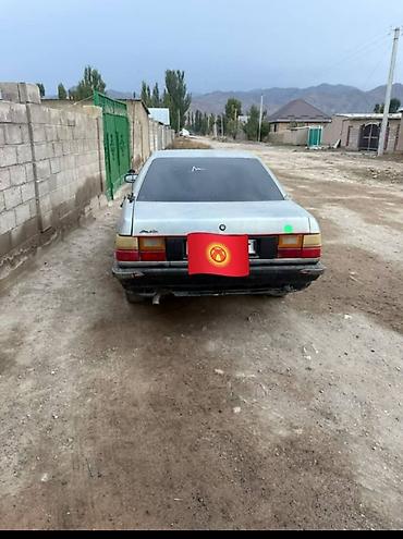 daewoo matiz best: Audi 100: 1983 г., Седан — 3