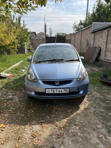 купить машину: Honda Fit: 2002 г., 1.3 л, Вариатор, Бензин, Хэтчбэк