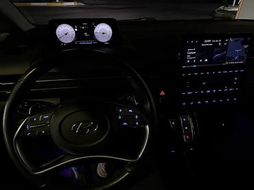 седушки: Hyundai Staria: 2022 г., Автомат, Минивэн — 2