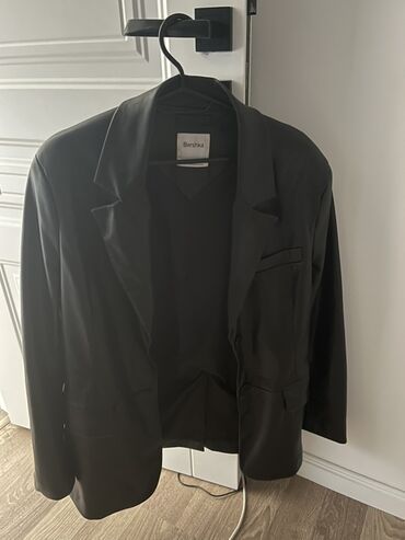 Костюмы: Пиджак, Bershka, Кожа, S (EU 36)