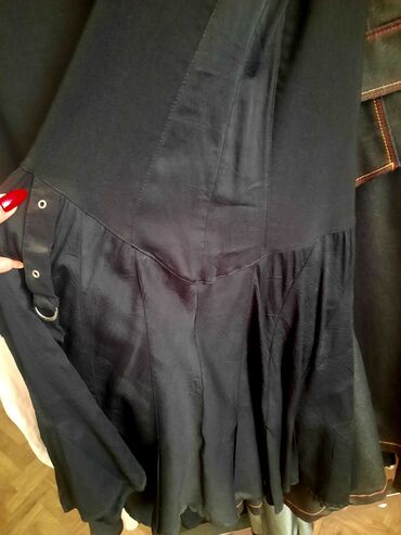 Ətəklər: Spor ve klassikayla gariwig bir modelde cox gozel bir etek.2fergli — 3