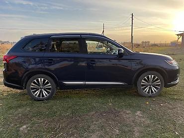 mitsubishi eclipse cross: Mitsubishi Outlander: 2020 г., 2.4 л, Автомат, Бензин, Кроссовер — 4